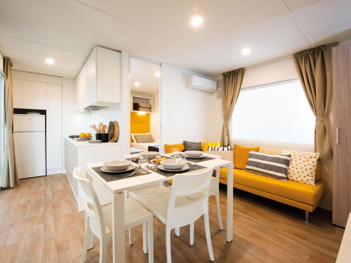 Premium Mobile Home In Novalja Exterior foto