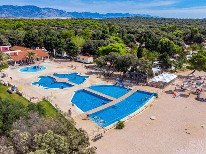Premium Mobile Home In Novalja Exterior foto